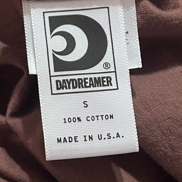 Daydreamer Fender guitar graphic tee brown Sm cotton - Picture 5 of 6